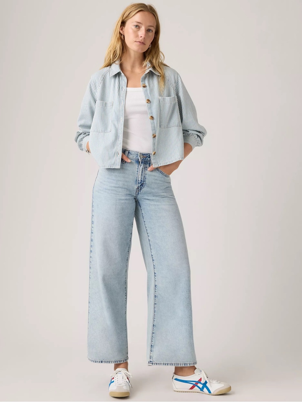 NWT Levi’s Middy Wide Leg Ankle Lightweight Jeans